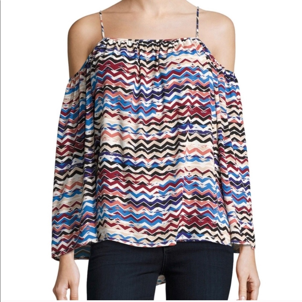Vince Camuto top